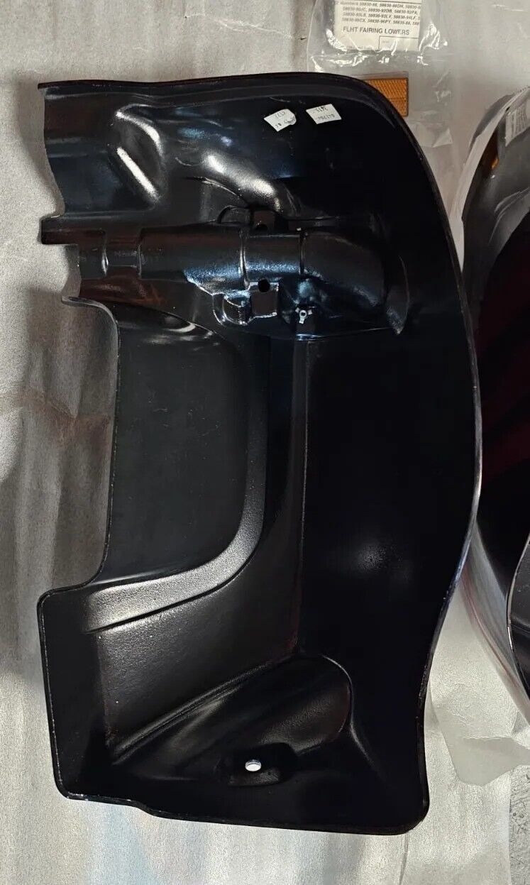 CVO Harley Lower Fairings OEM 2009 Harley Davidson Road Glide Lowers oem